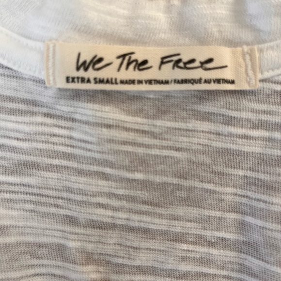 We the Free lightweight summer top, size XS (oversized) - Picture 3 of 5